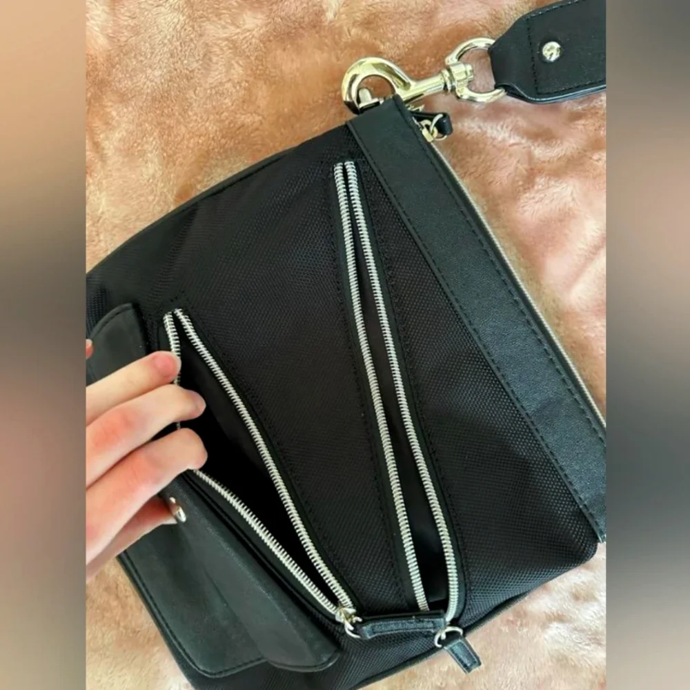 Travel bag - Picture 1 of 7